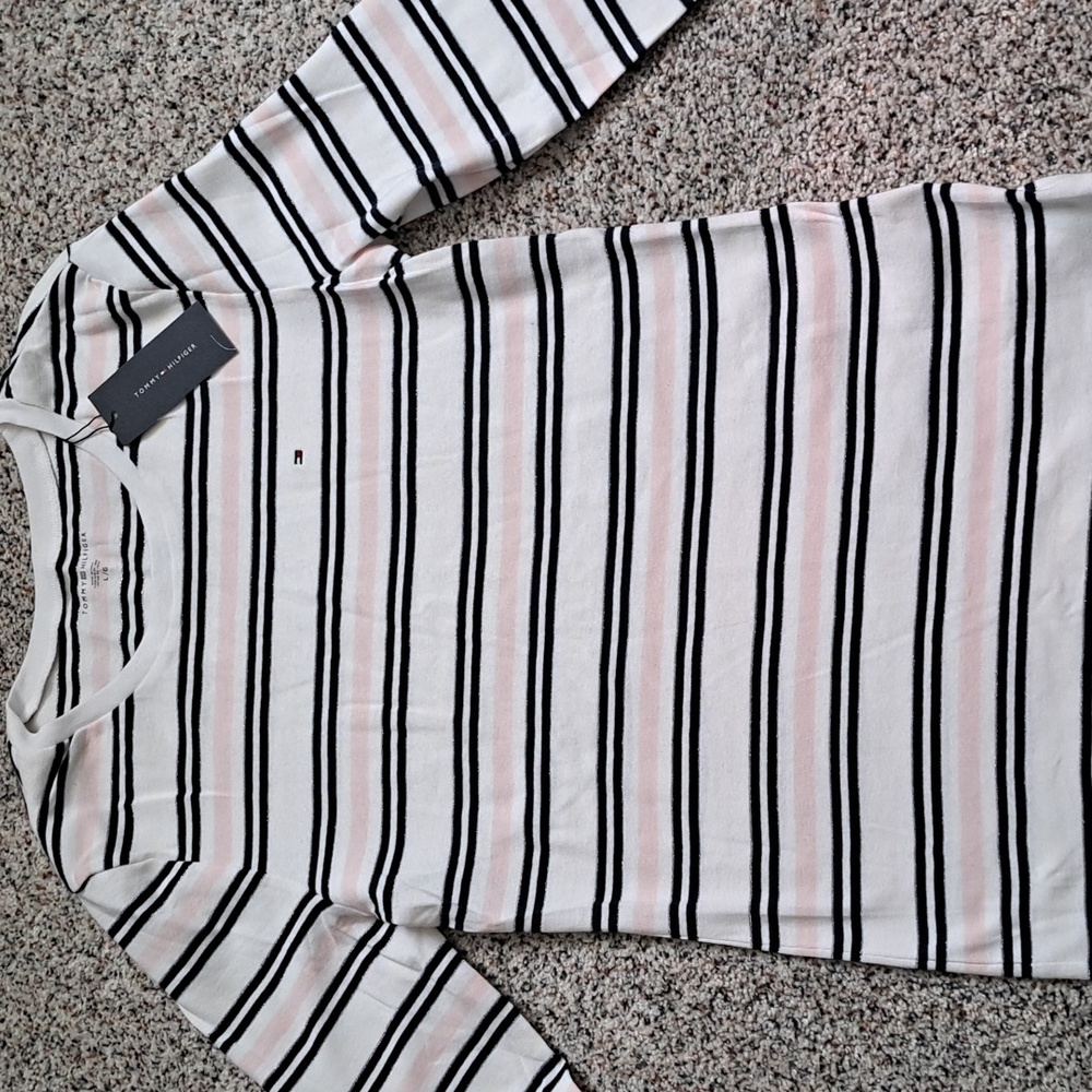 NWT Tommy Hilfiger summer sweater - Picture 4 of 7